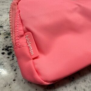 🎀Band New Lululemon Athletica Pink Sakura Everywhere Belt Bag fannypack